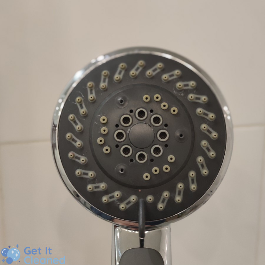 Showerhead to be cleaned - front